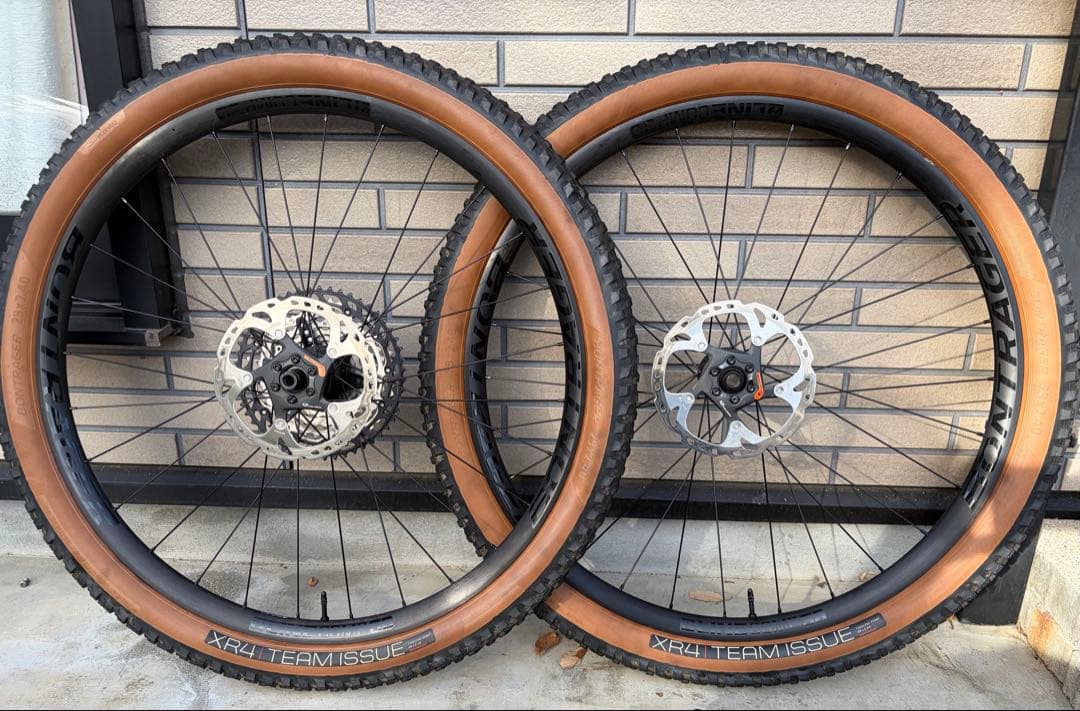 LINECOMP30 前後セット　ボントレガー　トレック