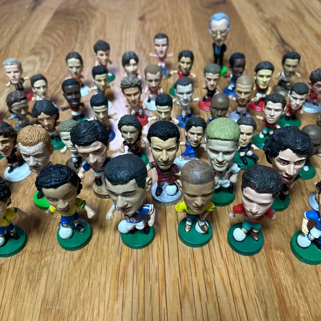 サッカー選手　フィギュア　73体セット