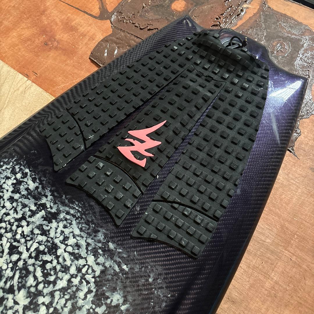 COLE フルカーボン　濃いパープル