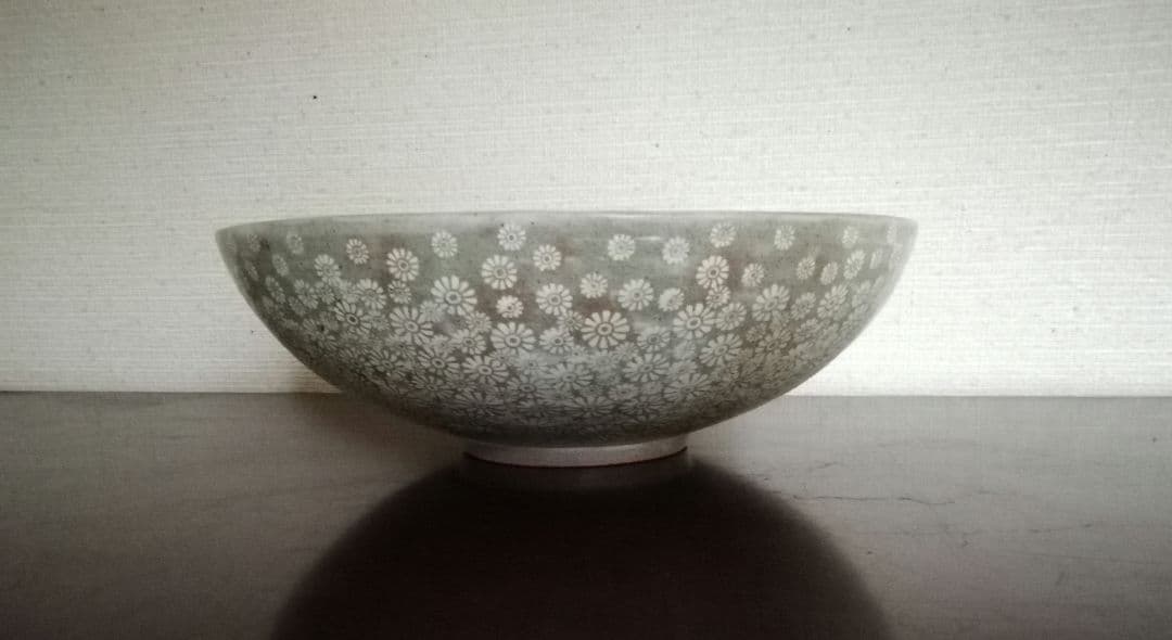 韓国人間国宝　申相浩の花三島鉢　秀作