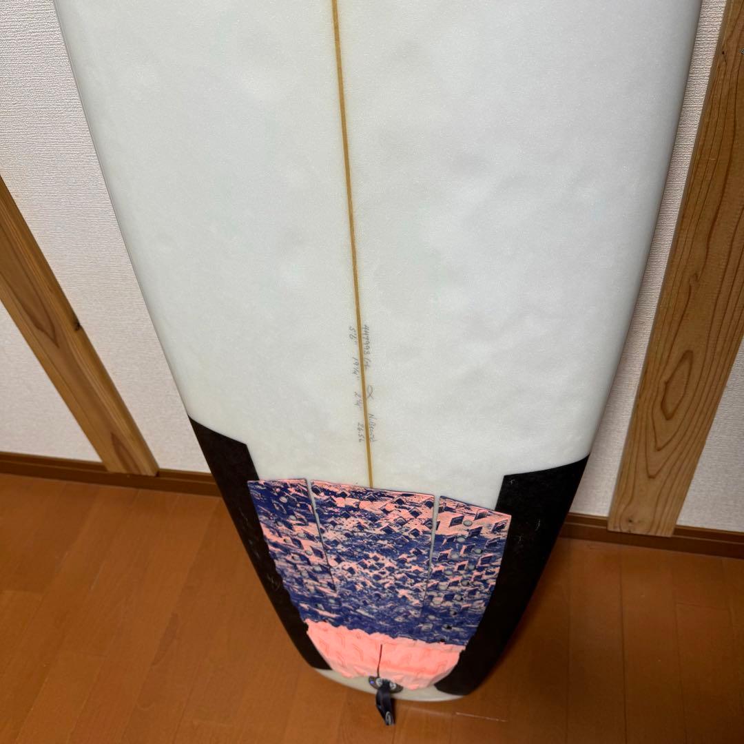 極美品　サーフボード　アルメリック　NECK BEARD 5.6 26.5L