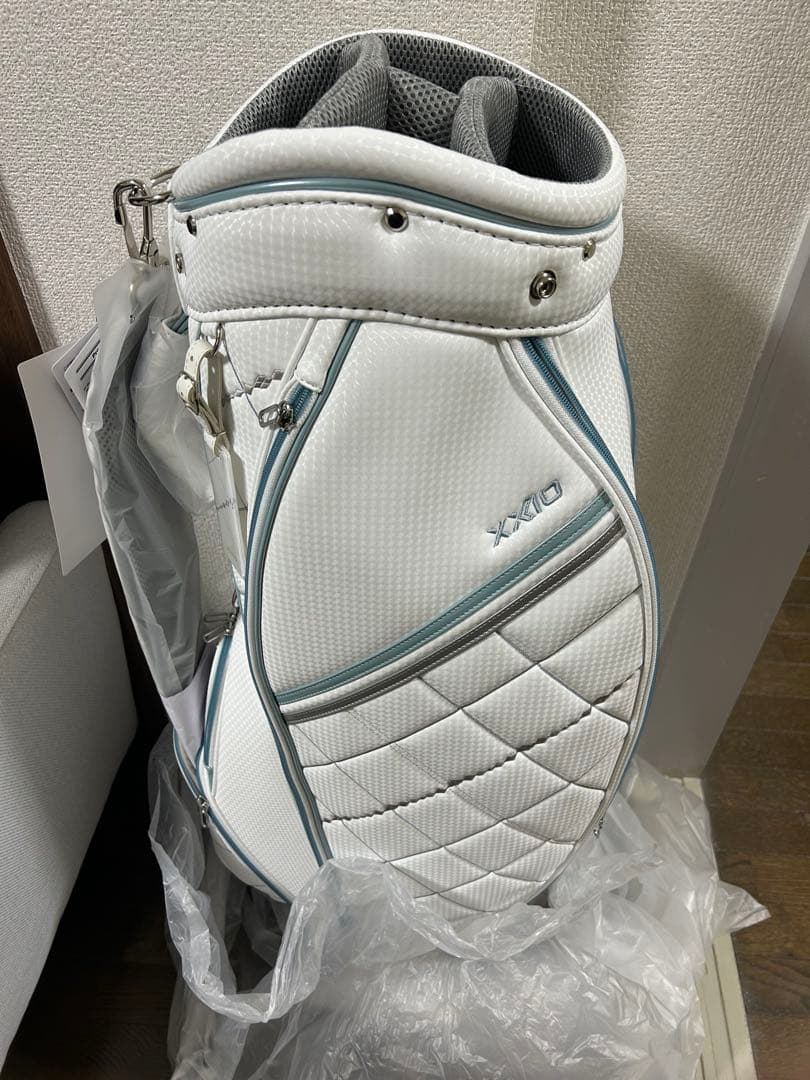 ダンロップ ゼクシオ キャディバッグ レディースGGC-X165W 新品