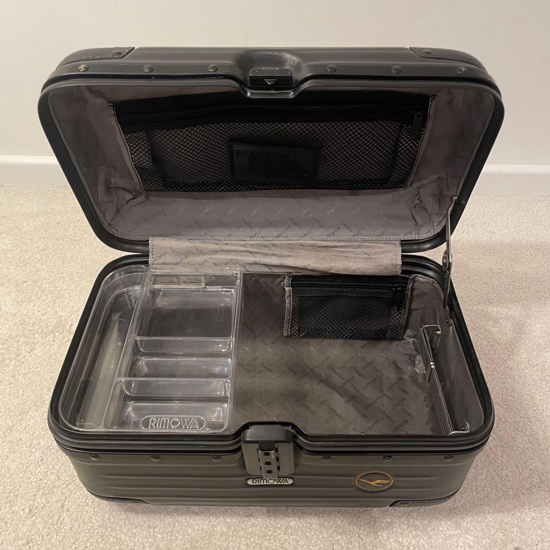 リモワ ルフトハンザ Black Classicビューティケース マットブラック