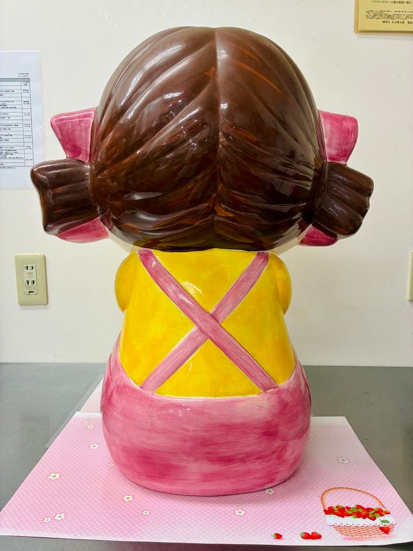 【超希少】ペコちゃん　陶器製　特大人形　非売品