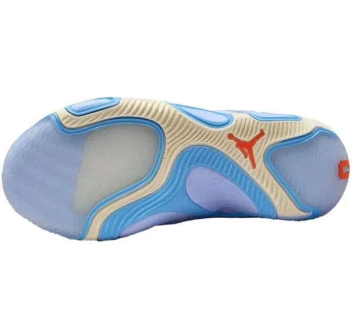 テイタム3　バスケットシューズ