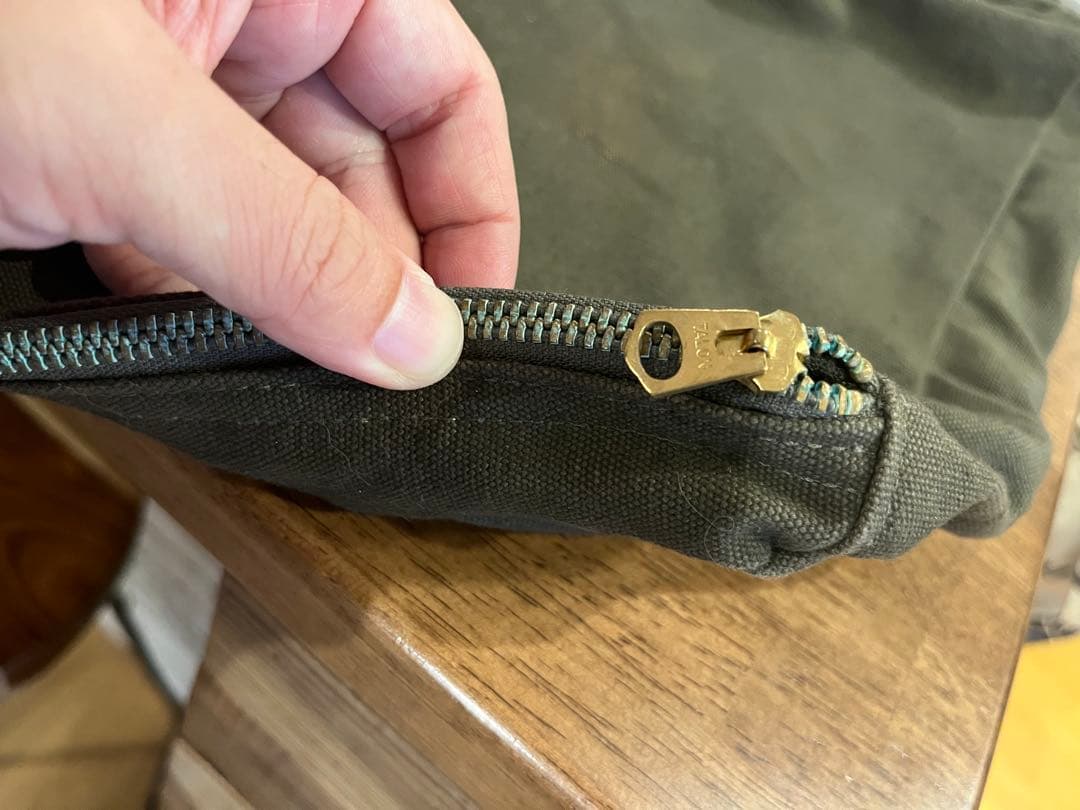 軍放出品　オリーブドラブバッグ