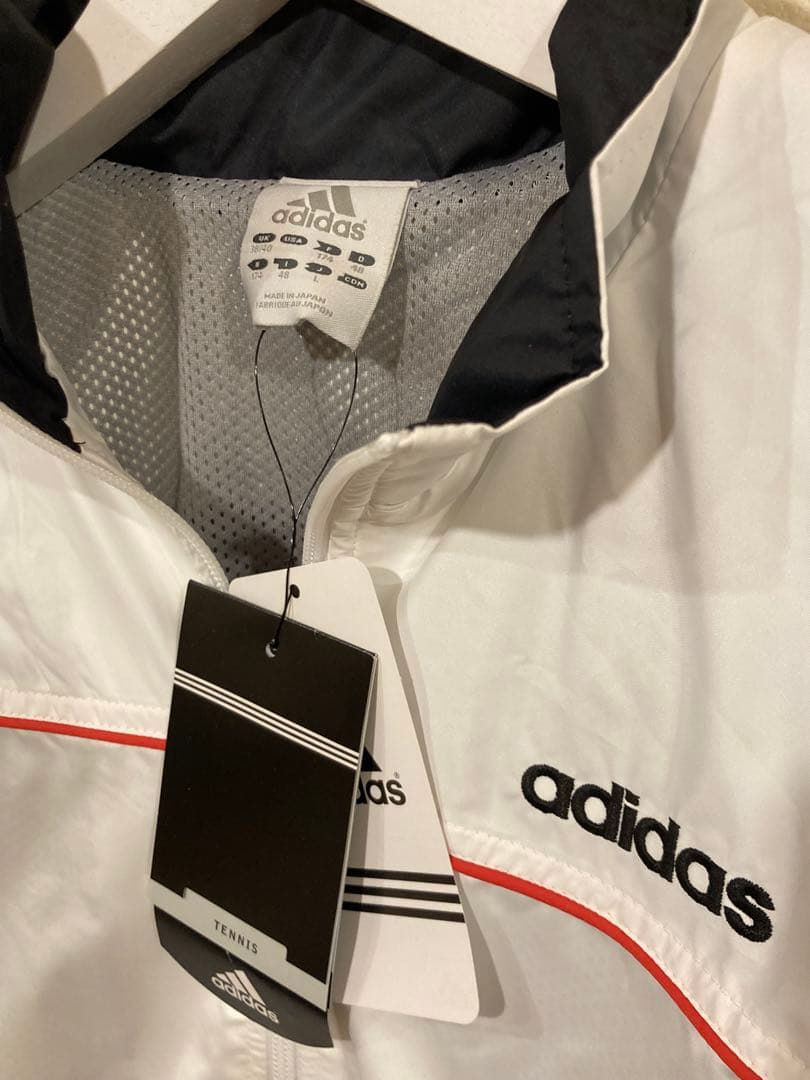 新品タグ付慶應義塾大学ウィンドブレーカー　L adidas製