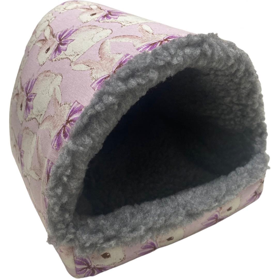 ハリネズミハウス　　うさぎ