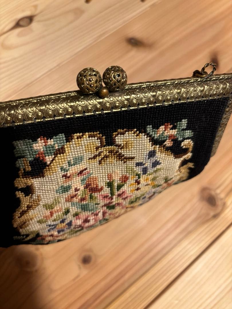 プチポワンのアンティークハンドバッグ