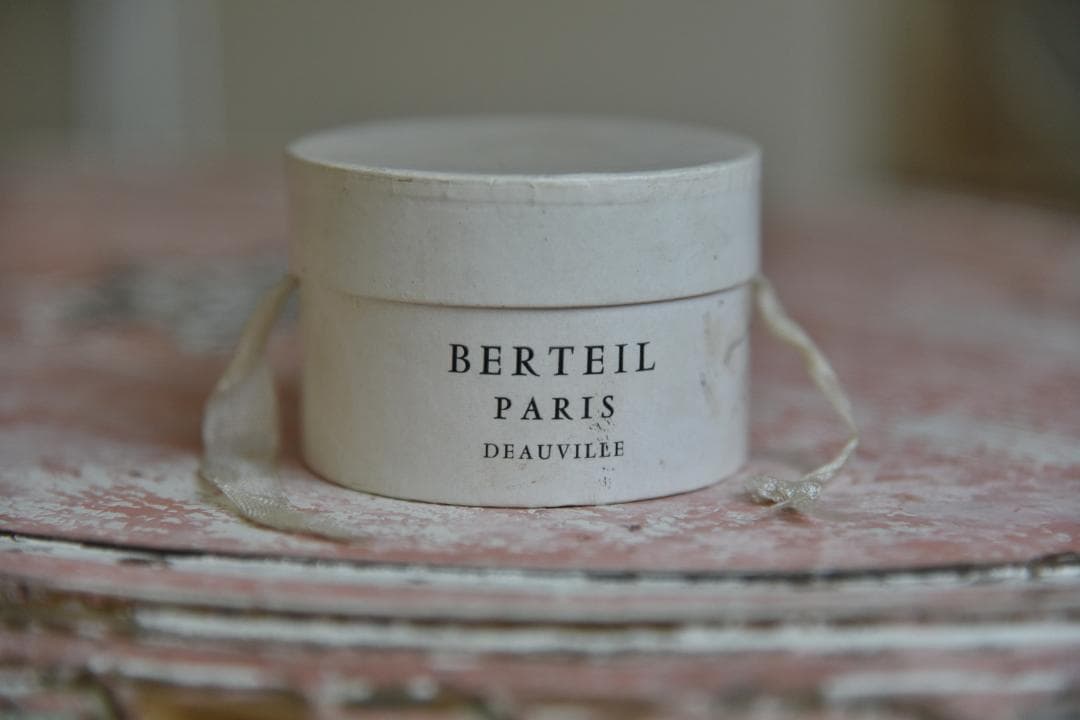 フランス アンティーク BERTEIL ハットボックス ミニサイズ ノベルティ