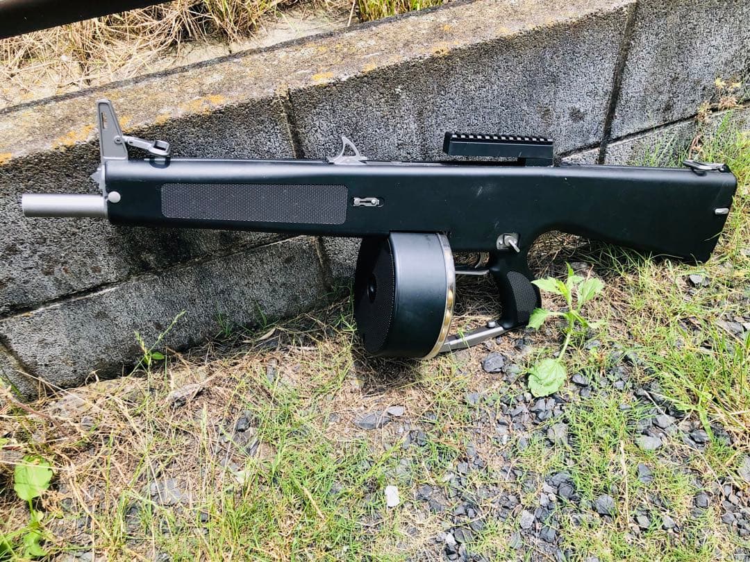 東京マルイ　電動ショットガン　AA-12 ドラムマガジン　専用マウント装着　中古