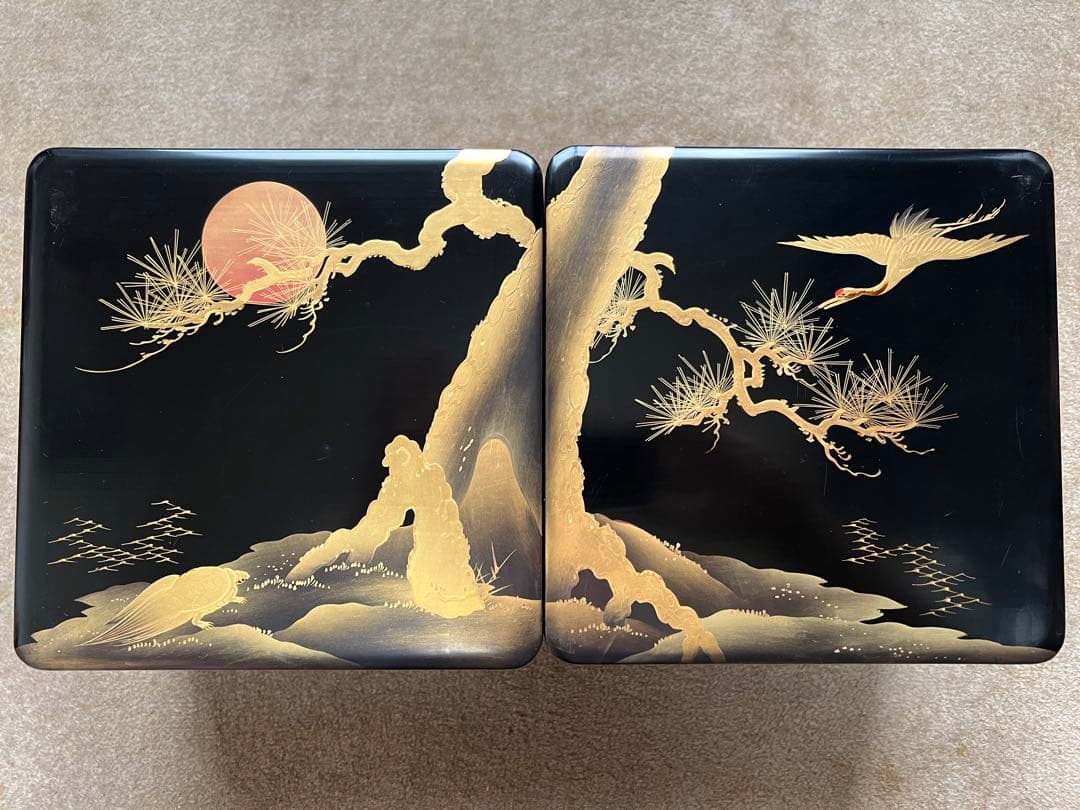 重箱 漆器 木製 蒔絵 金蒔絵 ４段重 鶴 亀 松 骨董 古美術 JAPAN