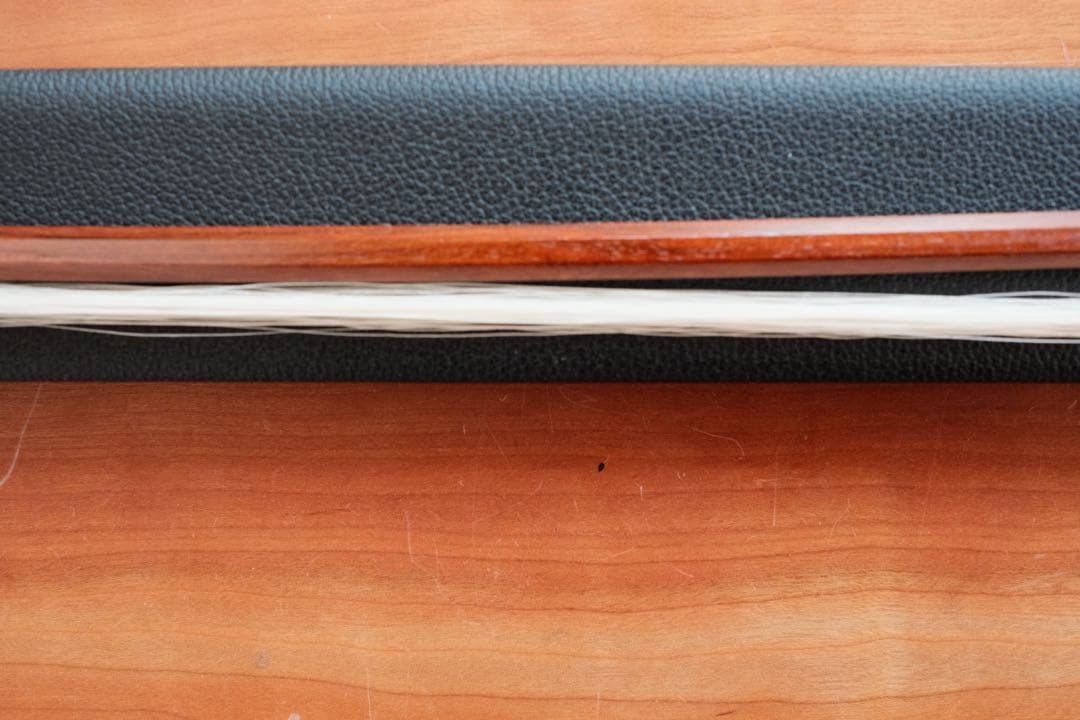 【ハードケース付】チェロ弓 F.Vincent A Lyon（角弓） 81.1g