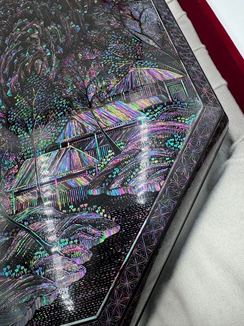 韓国製　八角螺鈿細工　漆器　螺鈿細工　小物入れ