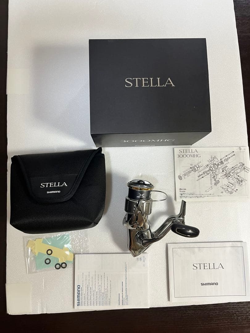 N 美品　シマノ　18ステラ　3000MHG