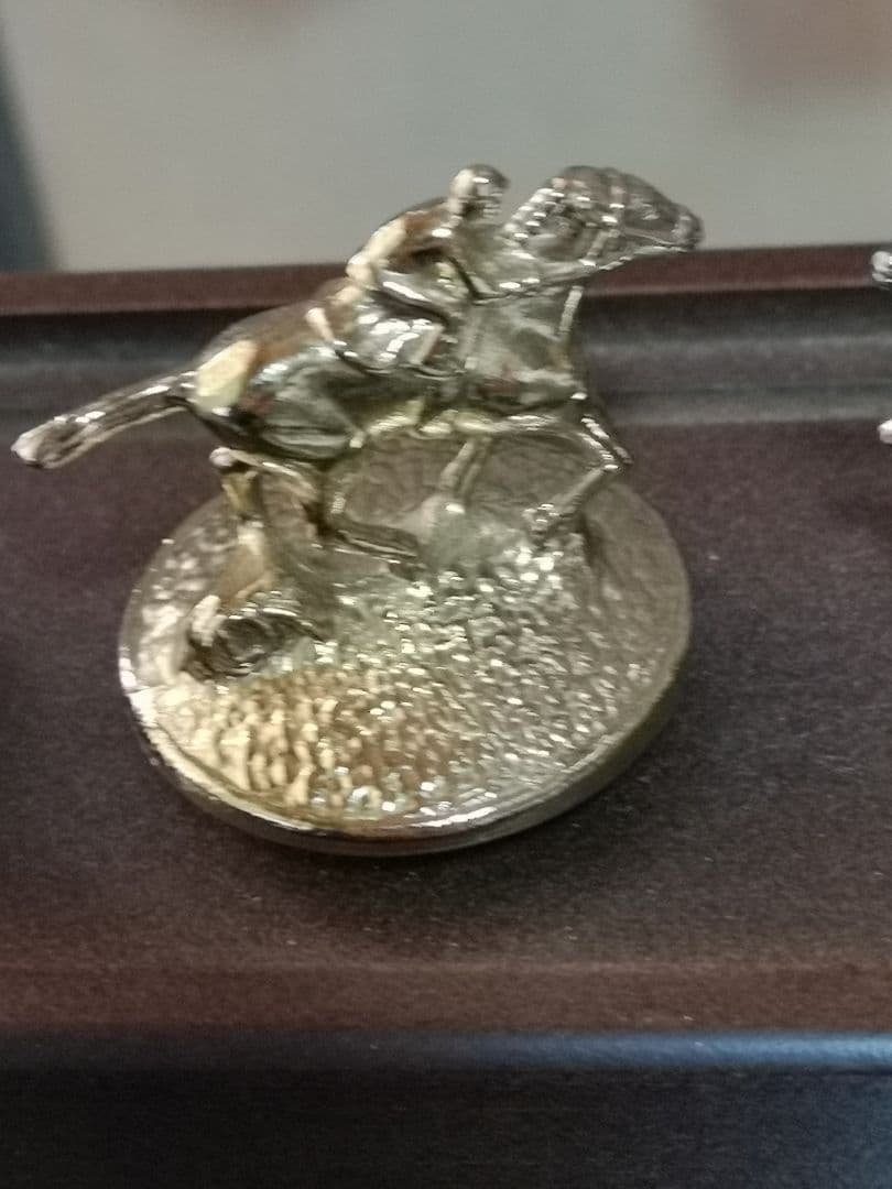 ブラントンBLANTON'S専用台座と貴重なゴールドキャップ全種類