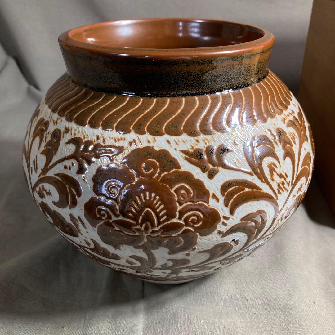 【松本佩山】孤高の陶芸家　日本の名窯　有田年木庵　松本佩山作　掻落し小花文　花瓶