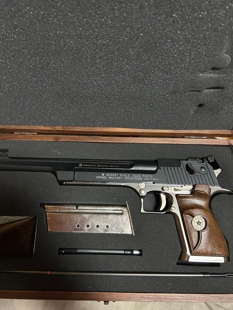 DESERT EAGLE .50AE バイオハザード