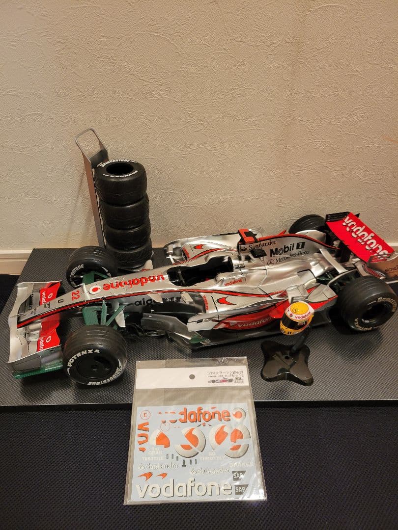 ディアゴスティーニ完成品　1/8 マクラーレンMP4-23　ハミルトン