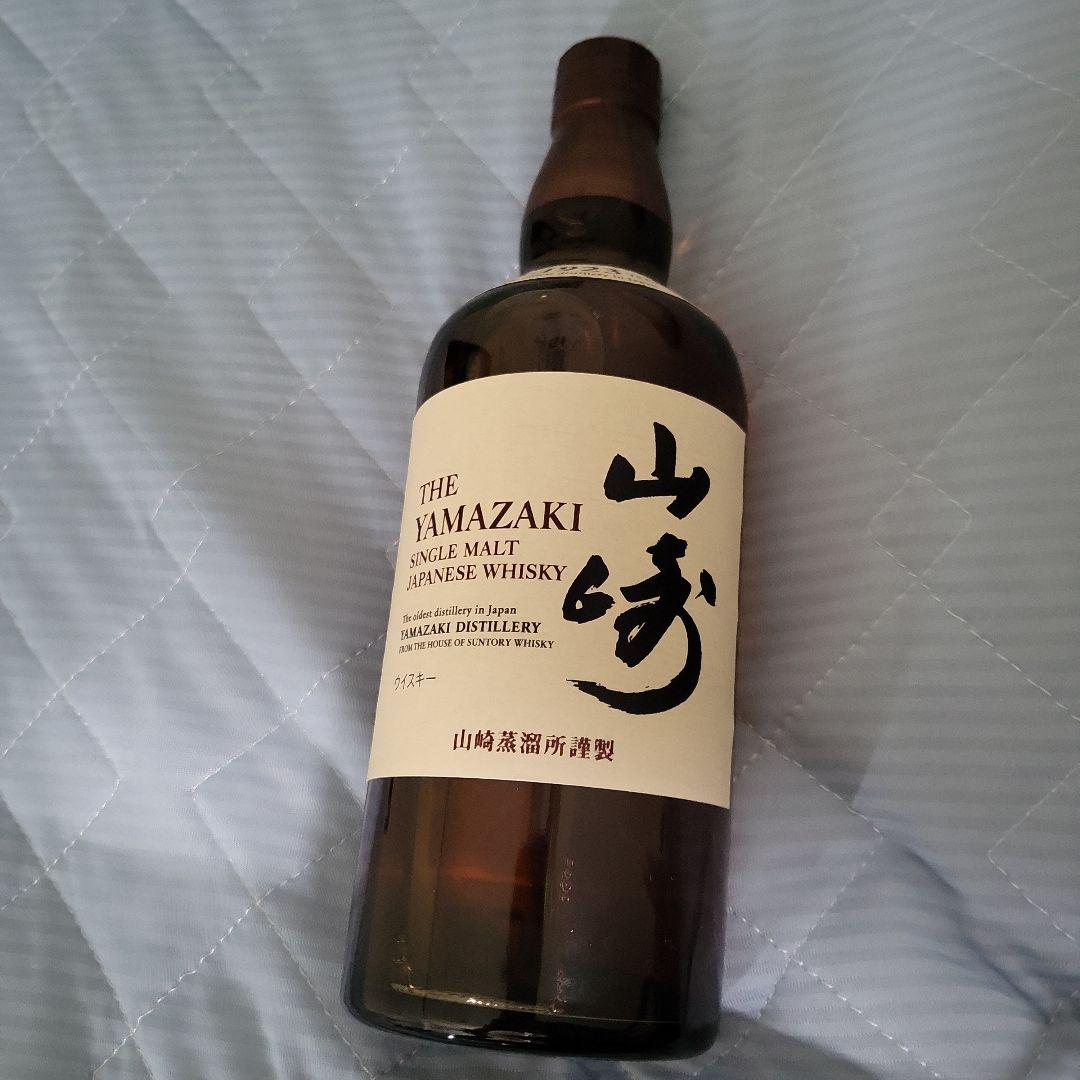 山崎　ウイスキー　700ミリ