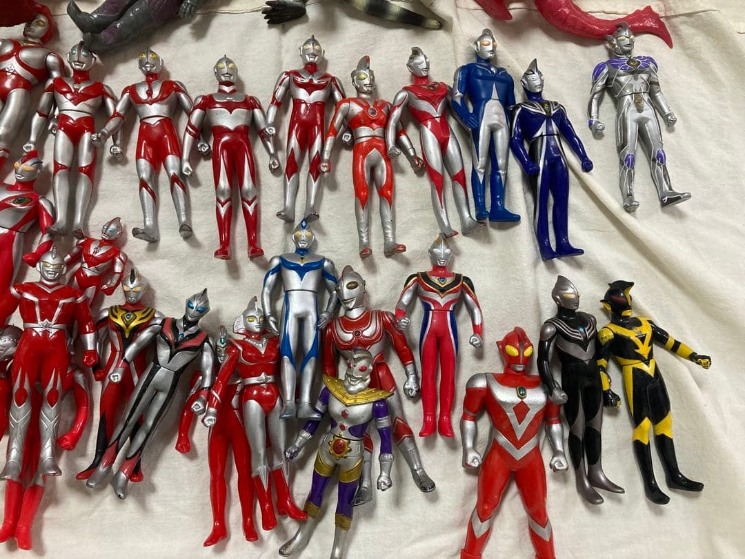 ウルトラマン フィギュア ソフビ 怪獣 まとめて