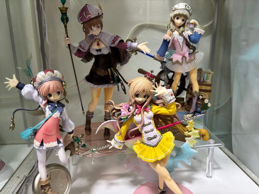 アトリエ アーランドの錬金術師シリーズ フィギュア 4体セット