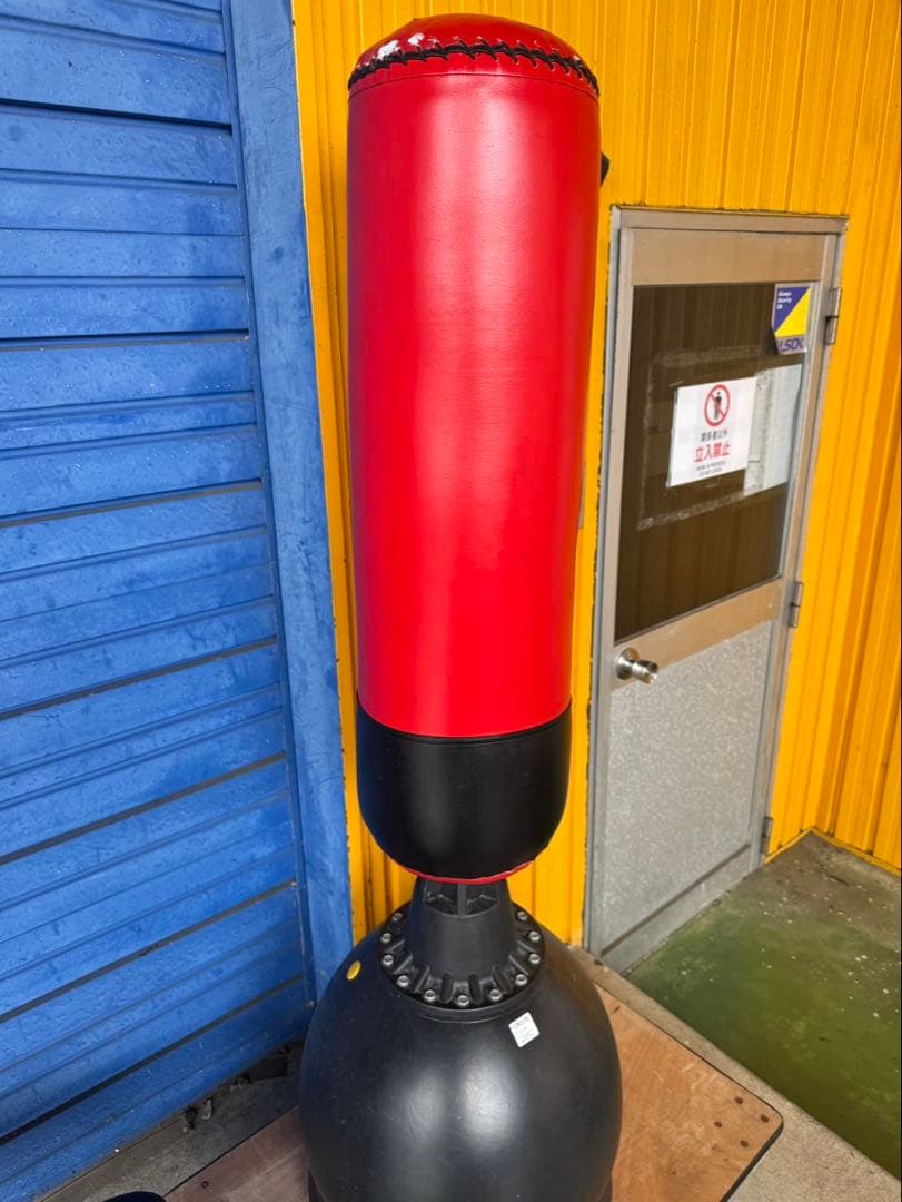 スタンド式 赤 サンドバッグ