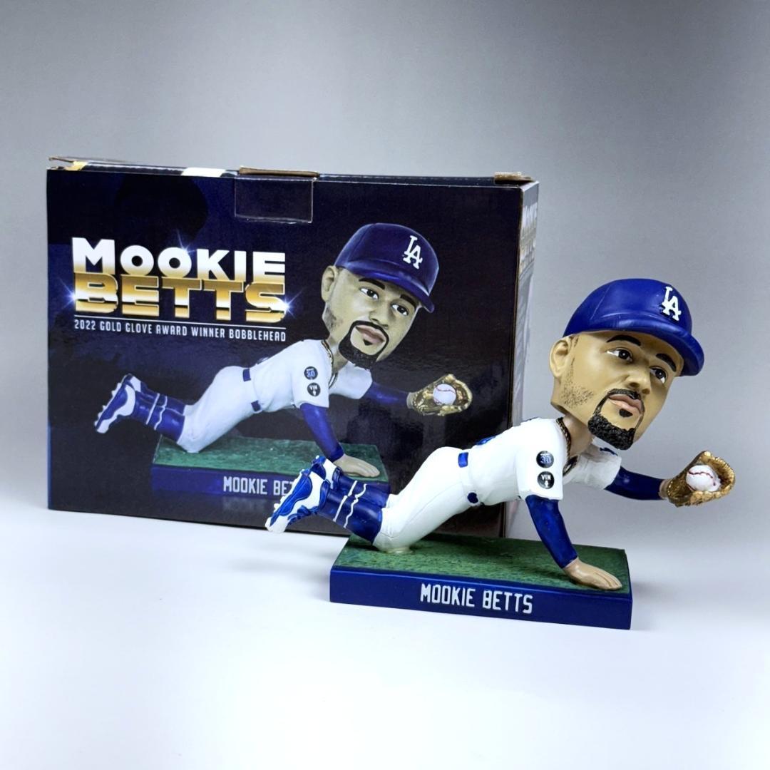 新品 ムーキー・ベッツ ゴールドグラブ賞 ボブルヘッド フィギュア ドジャース