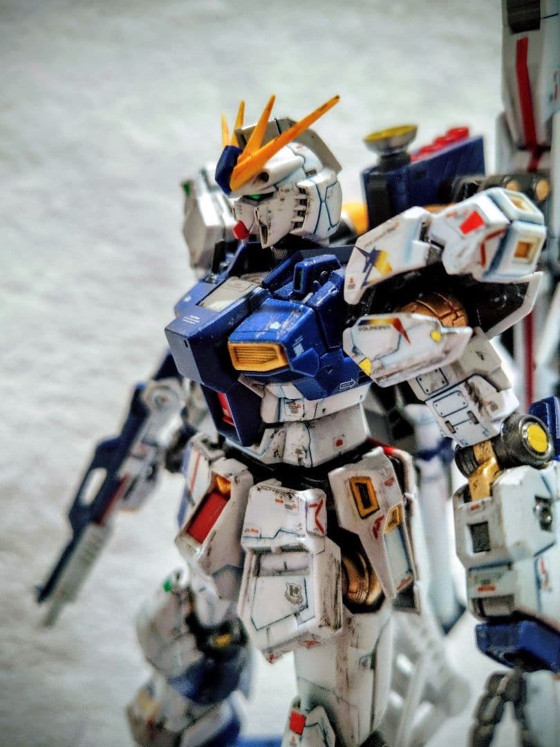 塗装済み完成品RGνガンダム　福岡