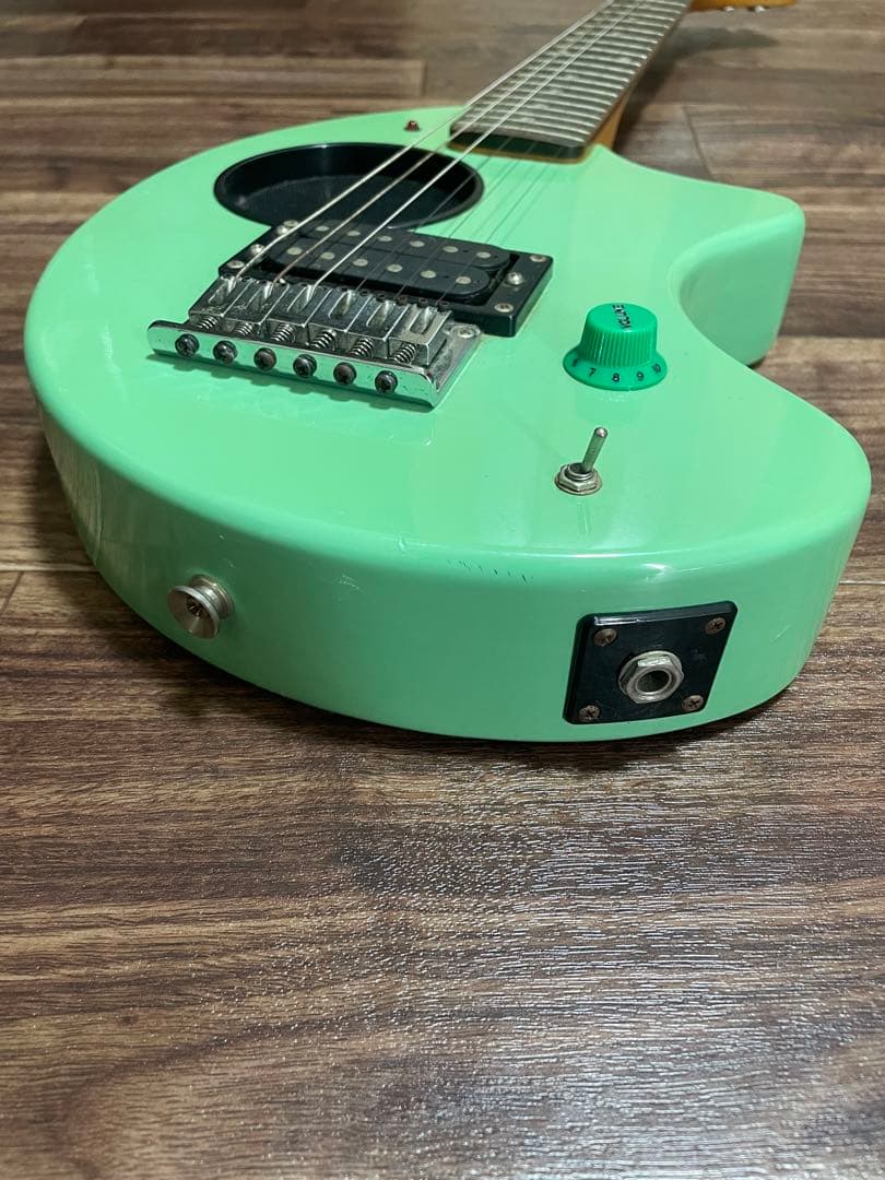 フェルナンデス ZO-3 ミントグリーン アンプ内蔵ギター