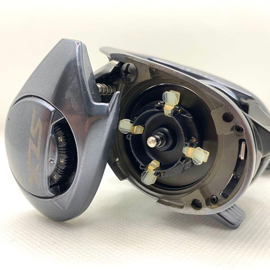 SHIMANO シマノ 24SLX 70HG 右ハンドル