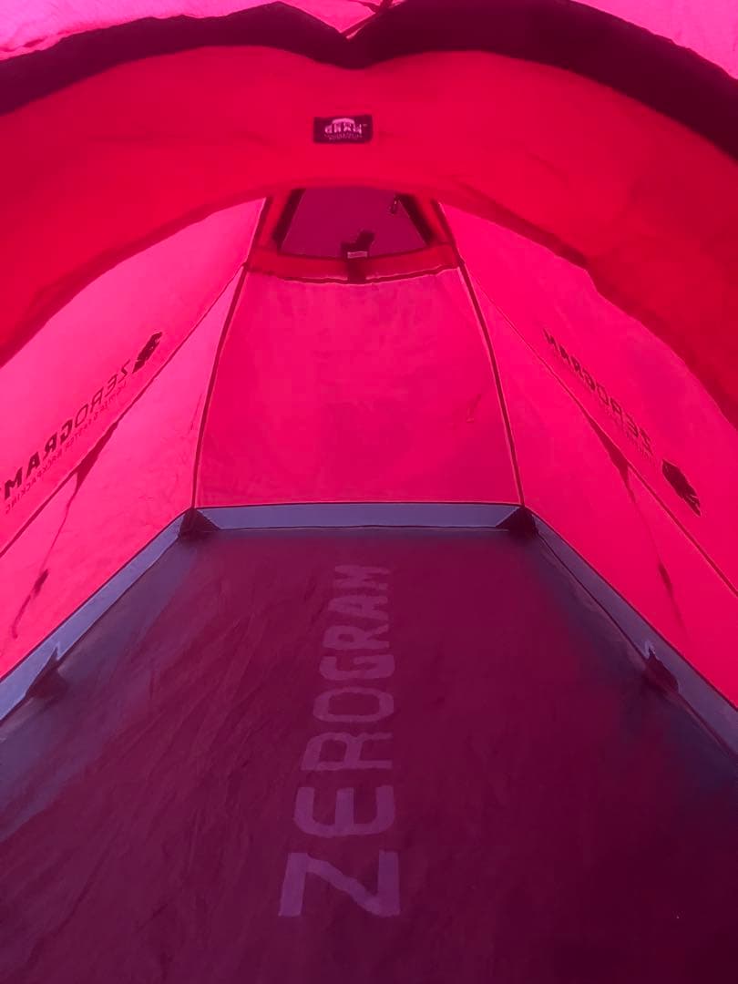 5000円値引き中　ZEROGRAM ドーム型テント レッド　赤　自立　レア