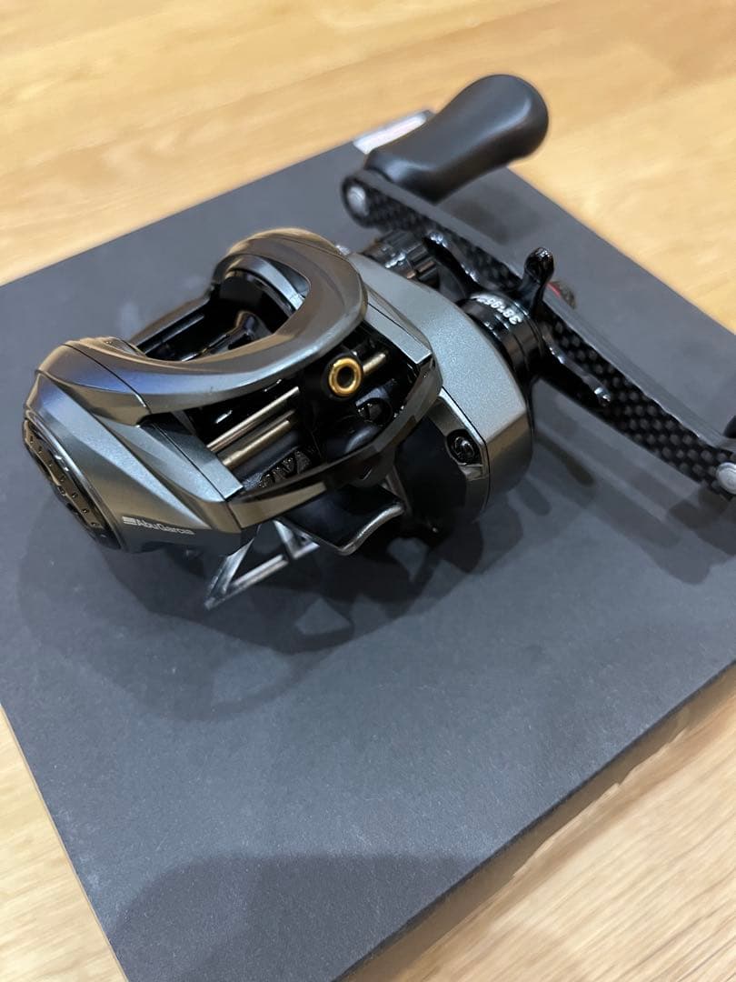 Abu Garcia Zenon ゼノンビースト9 左巻き