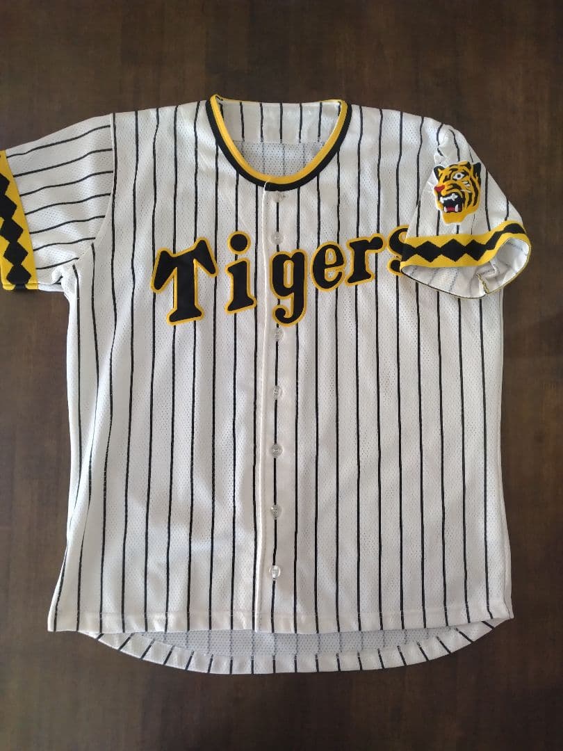 ☆プロフ内ユニホーム販売中☆阪神タイガース輝流ユニホーム　初期タイプ輝流