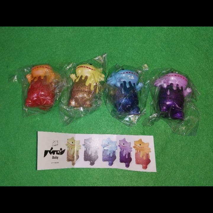 VAG　ガチャ　ソフビ　sofvi　バイロンベイビー　One up　デザイン