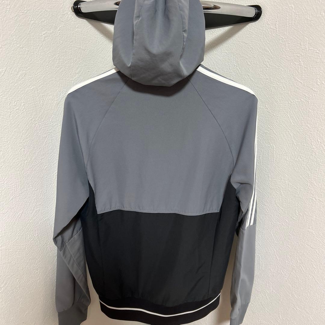 マンチェスター・ユナイテッド　フード付きジャケット　xs