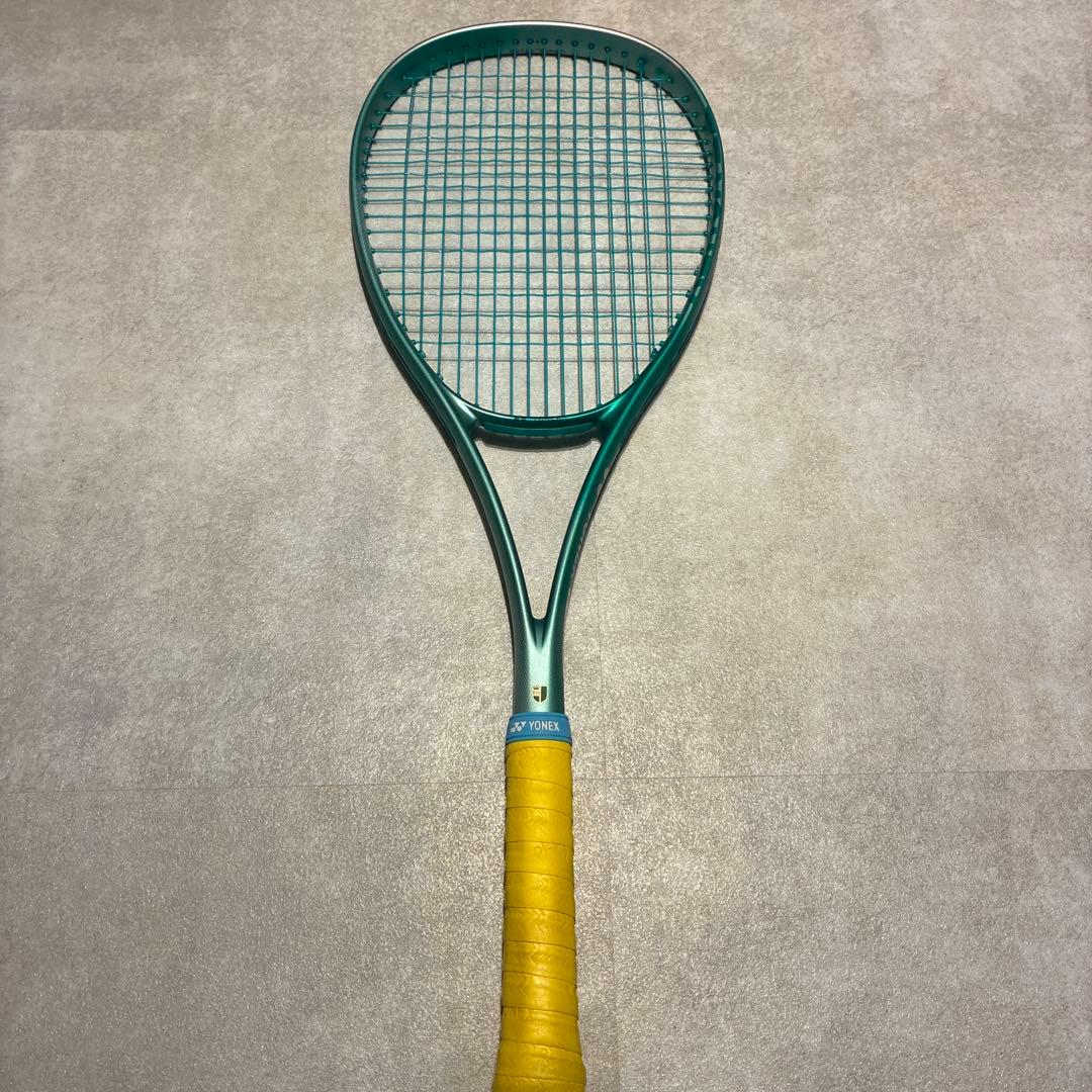 【美品】ヨネックス ソフトテニスラケット 02ボルトレイジ7V UL1