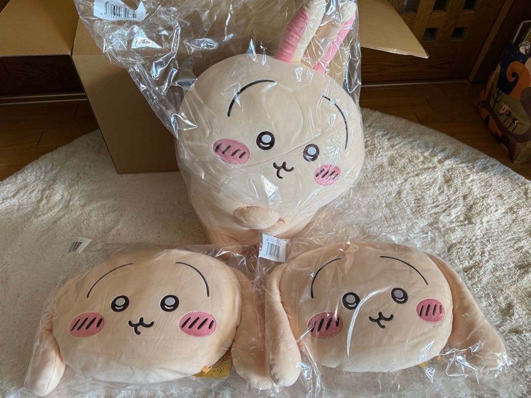 うさぎだらけくじ　A賞腕組み1点　B賞垂れ耳2点 計3点