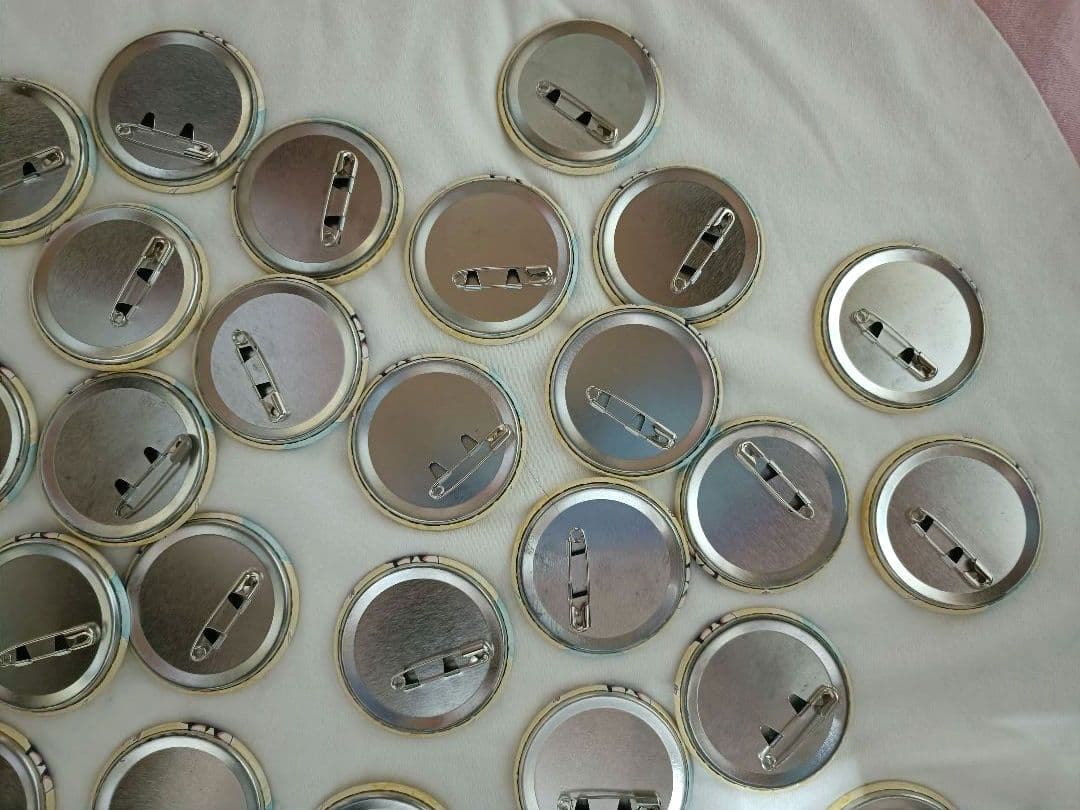 すとぷり　るぅと　缶バッチ　2021　summer デフォ