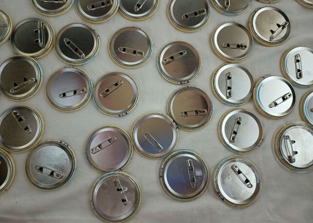 すとぷり　るぅと　缶バッチ　2021　summer デフォ