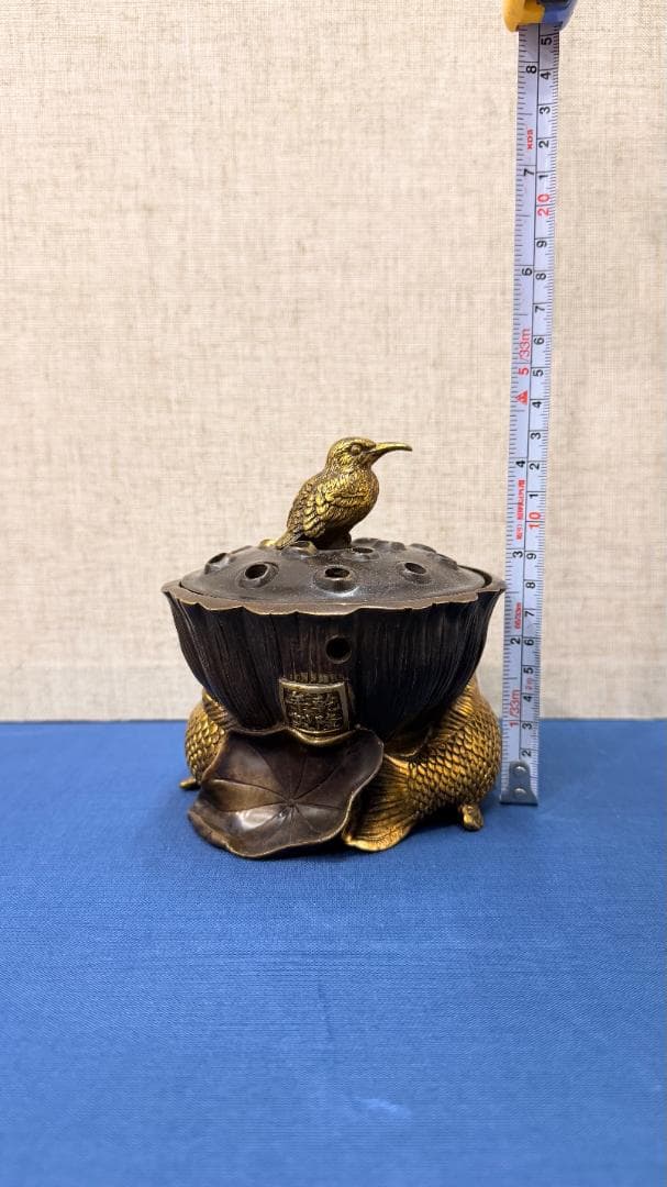 双魚蓮葉香炉｜鳥摘み蓋｜金彩古風｜香道具・置物