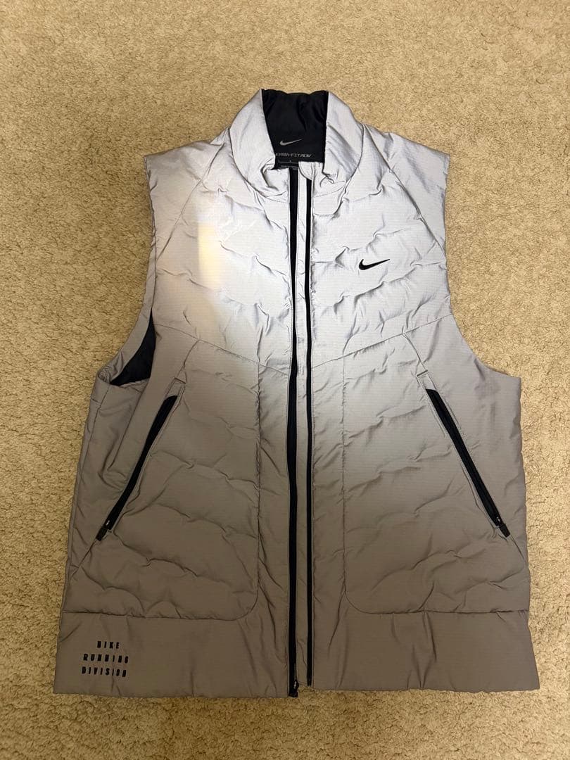 Nike Therma-fit Adv Repel ダウンランニングベストグレー