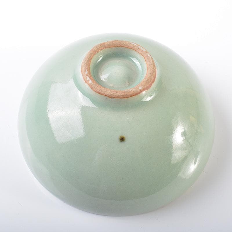 中国　龍泉窯　粉青磁　花刻　茶碗　M　R6128