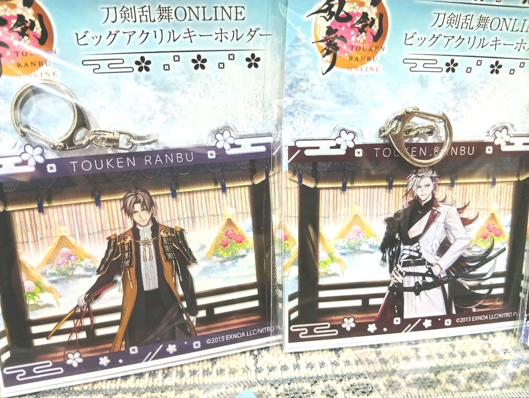 GiGO限定 刀剣乱舞ONLINE ビッグアクリルキーホルダー　7種＋おまけ