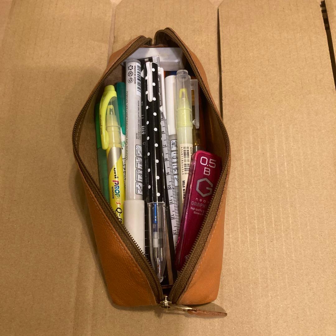 イルビゾンテ　筆箱