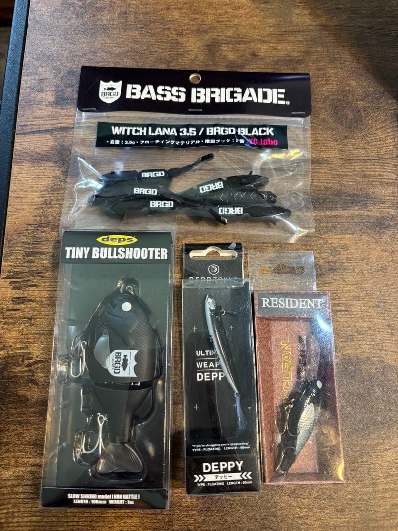 バスブリゲード　ルアーセット　デプス　タイニーブルシューター　デッピー　限定品