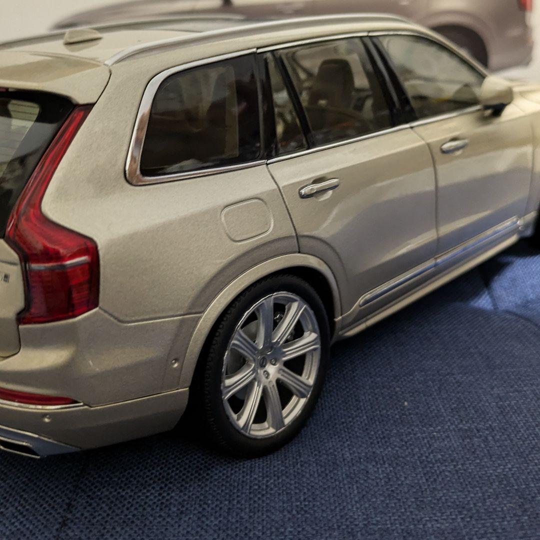 ボルボ　 XC90 ミニカー 1/18　修復あり　ジャンク