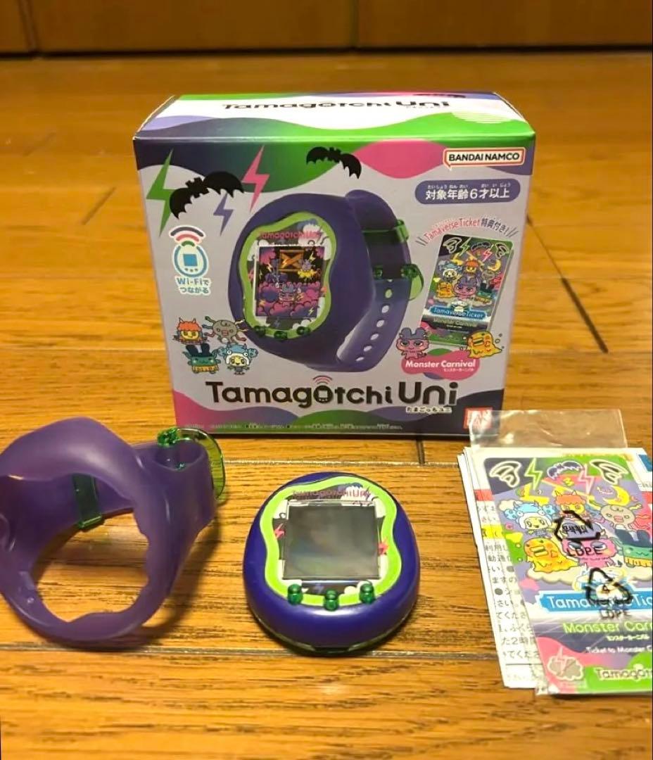 【美品】Tamagotchi Uni たまごっちユニ モンスターカーニバル