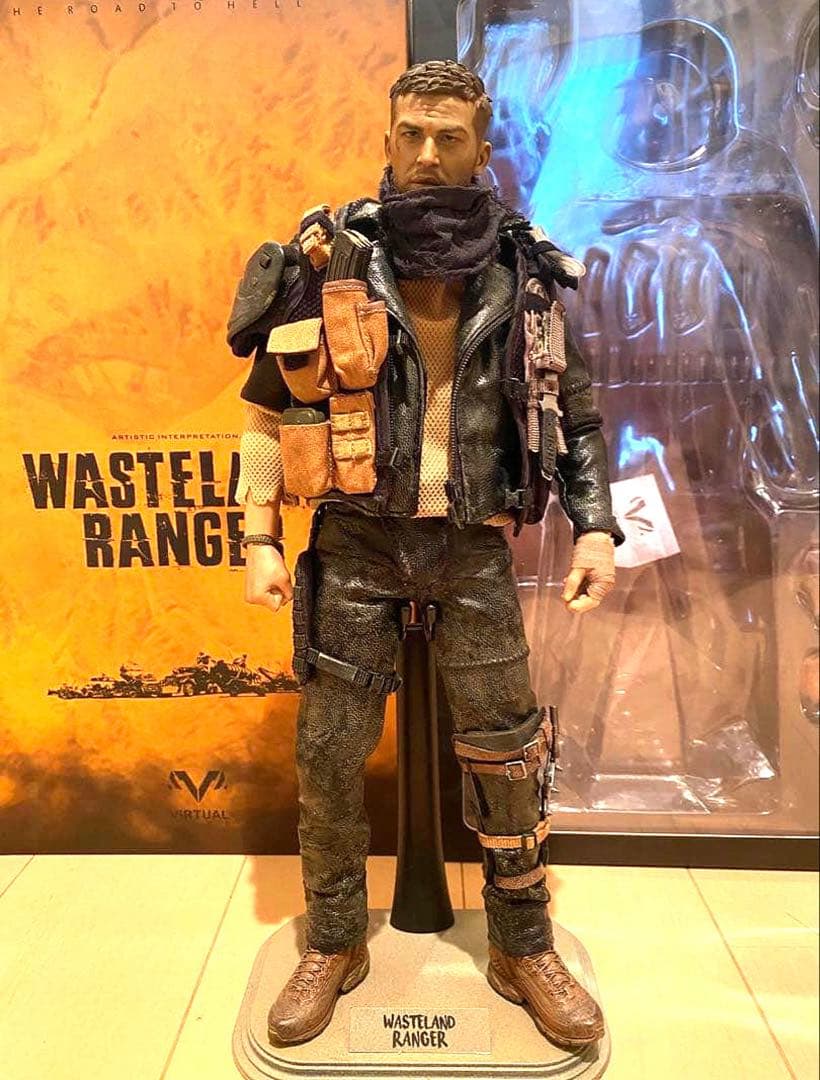 美品 マッドマックス トム・ハーディWasteland Ranger デスロード