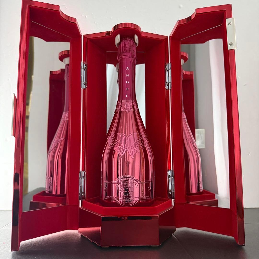 エンジェル　シャンパン　ヴィンテージ 2005 レッド　110 ケース